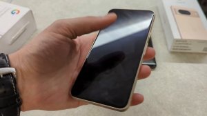 Распаковка Pixel 8