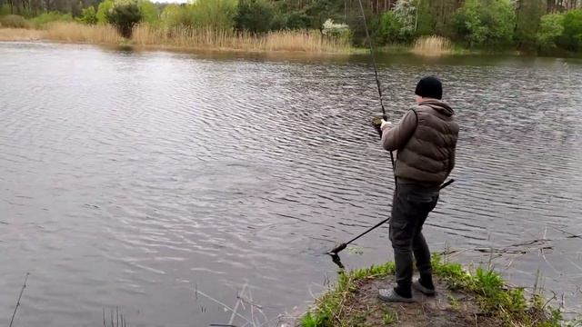 Рибалка на карпа.Нова водойма радує клюваннями.Село Спас. смотреть онлайн