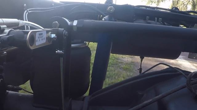 First Test Drive With Rear Air Ride and 4 Link (Welding Rig 2.0) смотреть онлайн