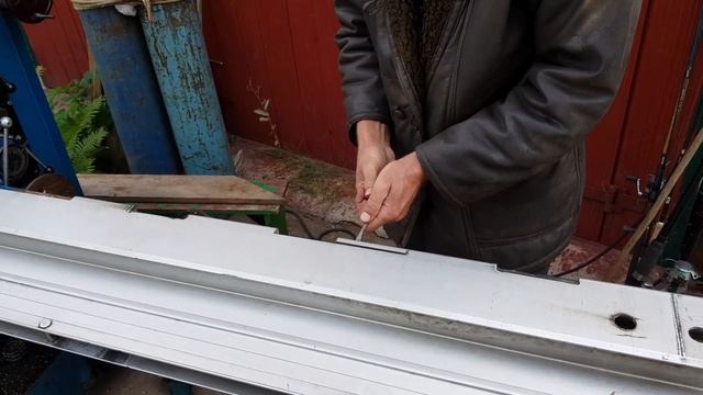 Реставрация аллюминиевых ворот на полуприцепе (SCHMITZ) смотреть онлайн