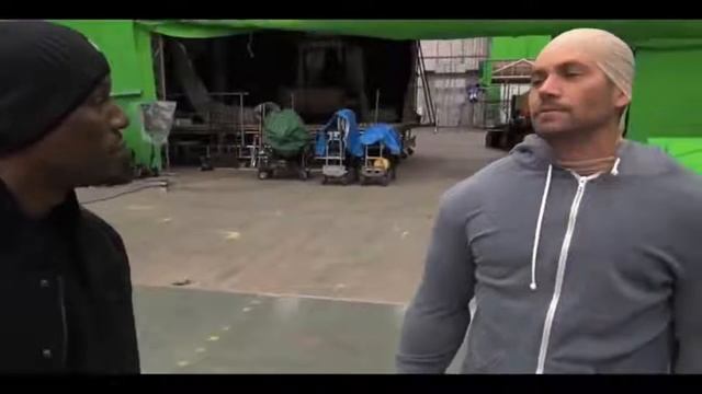 Пол Уокер пародирует Вина Дизеля смотреть онлайн