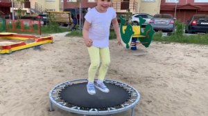 Самые лучшие детские площадки  НАСТЯ И ПАПА ВЕСЕЛЯТСЯ #настяипапа #чемзанятьдетей #реальнаяжизнь