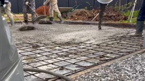 Бетонирование ПАРКОВКИ ПОД АВТО и отмостки / Литл Токио