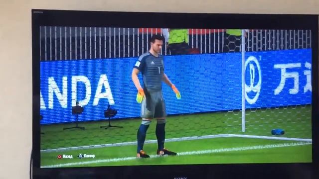 Акинфеев в FIFA сделал сейв как и в реальном матче против Испании! смотреть онлайн
