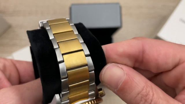 Emporio Armani Chronograph Two-Tone Stainless Steel Men’s Watch AR11362 (Unboxing) @UnboxWatches