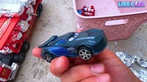 Looking For Disney Pixar Cars,Lightning McQueen,Mack,Sally Carrera, Tow mater,Francesco