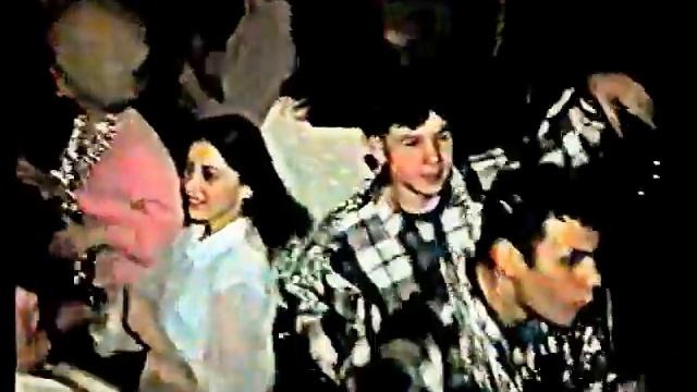 Как отрывалась молодежь в далеком 1995 году Новогодняя дискотека Благовещенск смотреть онлайн