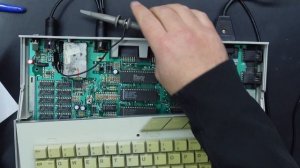 Atari Simple XE Video output mod