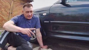 Колёсные гайки Хундай Соната EF IV . Ни назад и ни вперёд. Откручиваем кто как может.