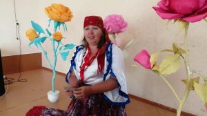 " Ежедневно меняется мода" Исполняет Ирина Юхно