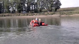 Катаемся на катере