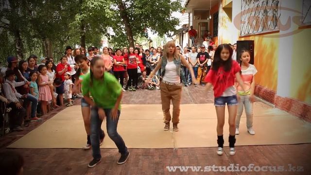 Easy Steps | FBDC 2013 | Dance Studio Focus смотреть онлайн