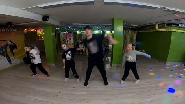 Паша Морис - Симба  урок танцев для детей / как научиться танцевать