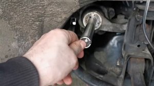 Honda Accord 8, замена втулки на рулевой рейки.