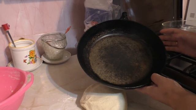 Домашний белый хлеб в духовке смотреть онлайн