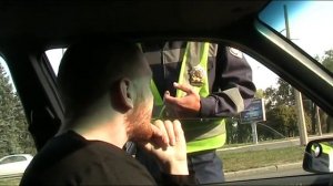 а документы а багажник , ну езжайте .такое ГАИ