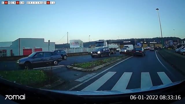 Car Crash Compilation 2022 - 18.mp4