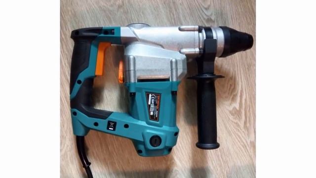 Мощный бюджетный инструмент для дома и строительных работ мастеру перфоратор BORT BHD-1000-TURBO смотреть онлайн