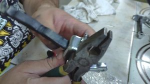 Ремонт ограничителя двери Suzuki SX4 ч.2