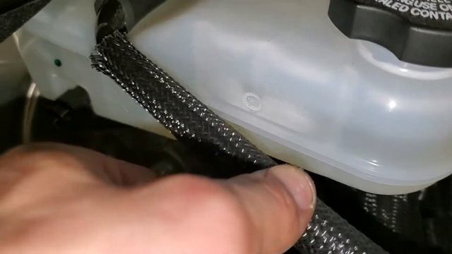 2016, 2017, 2018, 2019, 2020, 2021, 2022, 2023 Chevrolet Malibu - How To Check Brake Fluid Level смотреть онлайн