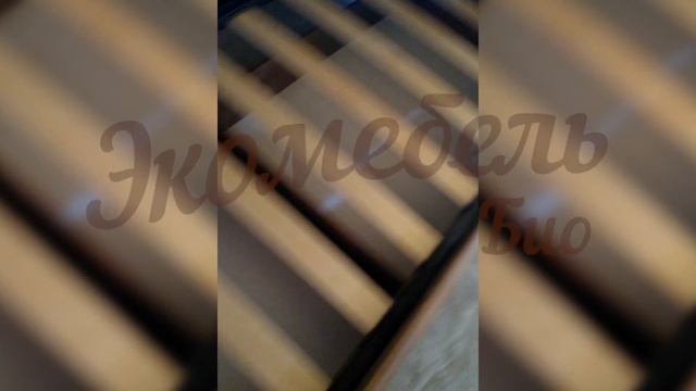 Кровать из массива дерева с мягкой спинкой производства "Экомебель БИО" - https://ecomebelbio.ru/