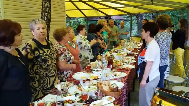 Ни один праздник без этой песни не обходится!)) СОСЕДУШКИ Это Родина моя. смотреть онлайн