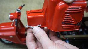 RC модель мотороллера Муравей с четырехтактным бензиновым мотором  масштаб шестой