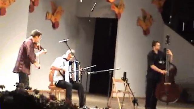 kazimierz played by the saints - klezmer music