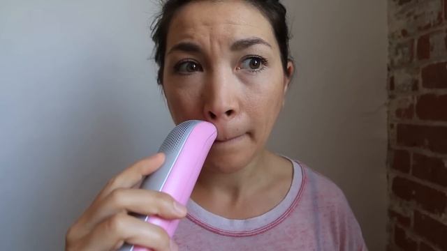 LAUREN TRIES: AT HOME LASER HAIR REMOVAL! смотреть онлайн