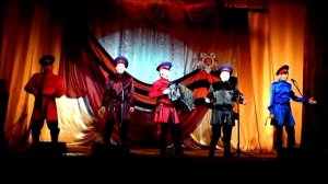 Народный ансамбль казачьей песни "Атаман" Из под кочек из под пней
