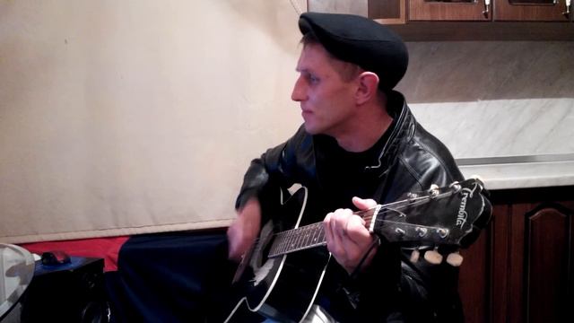 "Пусть кружится земля " - поёт князь Лёнька Ростовский ..