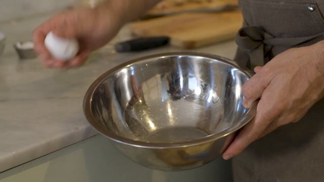 History of La Carbonara + Easy Recipe (Authentic Roman Recipe/Ricetta) with Garrett Strommen