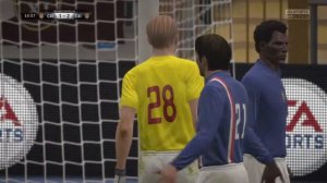 Own goal Ravelli