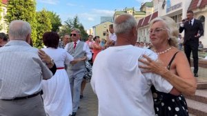 Я встретил розу, роза цвела!!! ТАНЦУЕМ!