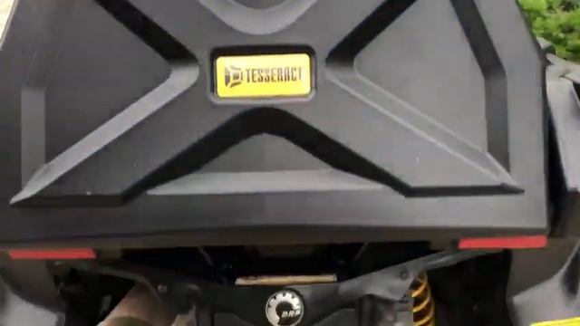 Кофр TESSERACT 70л на квадроцикле BRP - TRIA-DRIVE.RU смотреть онлайн
