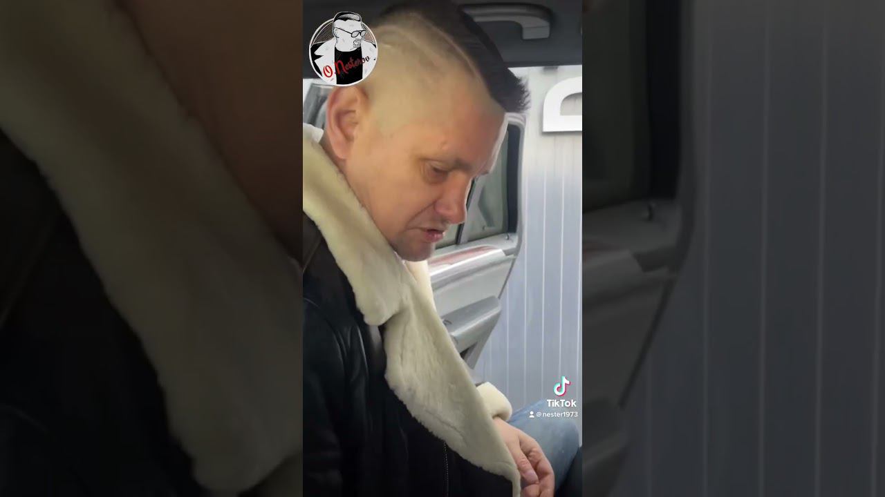 Меняем лампочку салона, яркая копец