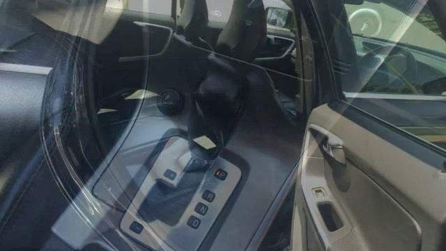 2009 VOLVO XC60 D5 AWD A/T Auto For Sale On Auto Trader South Africa смотреть онлайн