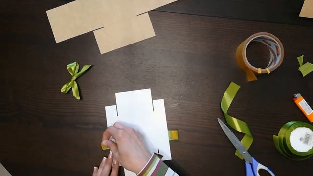 Как украсить коробку лентами. Мастер класс по подарочной упаковке