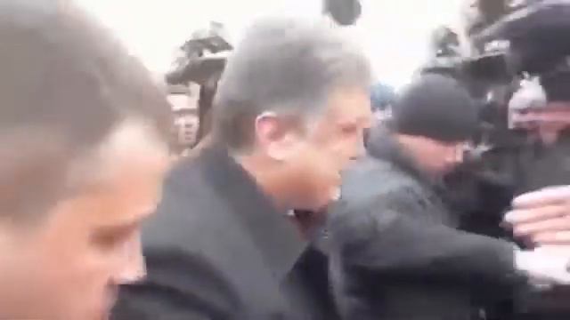 11 07 15 ПОРОШЕНКО ПОПАЛ В РЕАЛЬНОСТЬ_12.07.2015.MP4 смотреть онлайн