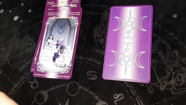 РАСКЛАД ТАРО "ПОЗВОНИТ ИЛИ ДАСТ О СЕБЕ ЗНАТЬ?" смотреть онлайн