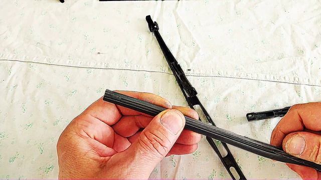 Замена резинок на каркасных щетках стеклоочистителя. смотреть онлайн ...