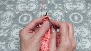 Плед спицами из квадратных мотивов. Подробный МК.