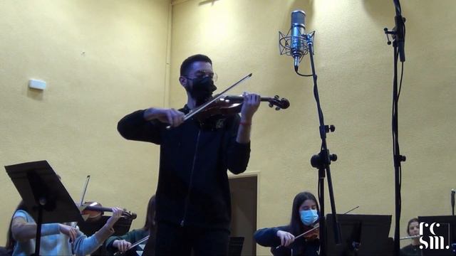 Ciclo solistas con orquesta - Beethoven, Romance op. 50 nº 2 para violín y orquesta - F. Javier Rui смотреть онлайн