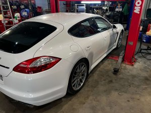 Замена масла в роботе Porsche Panamera ZF 7dt-75 PDK