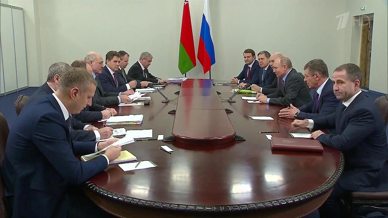 В Сочи начались трехдневные переговоры Владимира Путина и Александра Лукашенко