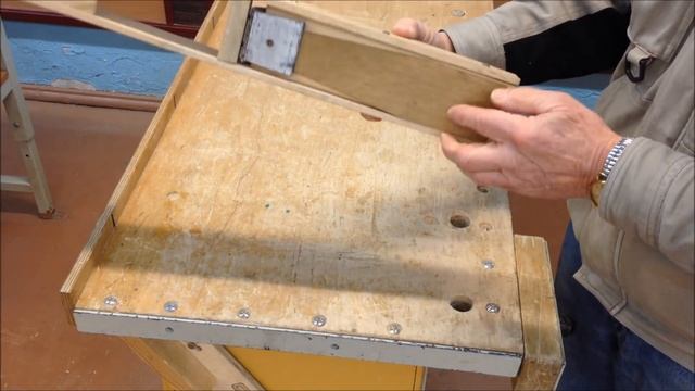Как сделать клин из дерева за 5 секунд и сохранить все пальцы