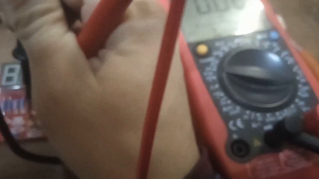 Попытка собрать частотомер PIC16F628А. Необходимость контроля номиналов по прибору. Часть 2 смотреть онлайн