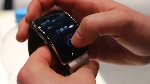Samsung Gear S Smartwatch im Hands-On смотреть онлайн