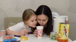 Пробуем китайские сладости / ДА или НЕТ челлендж в магазине китайских продуктов