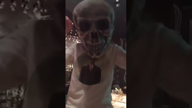 Нелли Ермолаева Periscope "Мой новый друг" смотреть онлайн